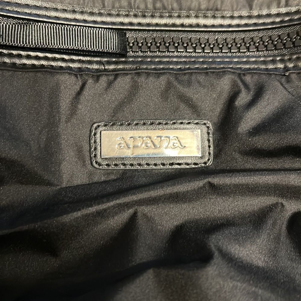 APANA black bag. Hot pink lined. - Picture 4 of 6